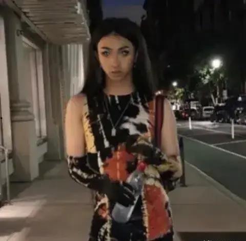 八卦吃瓜爆料娱乐主播,揭秘娱乐主播背后的故事